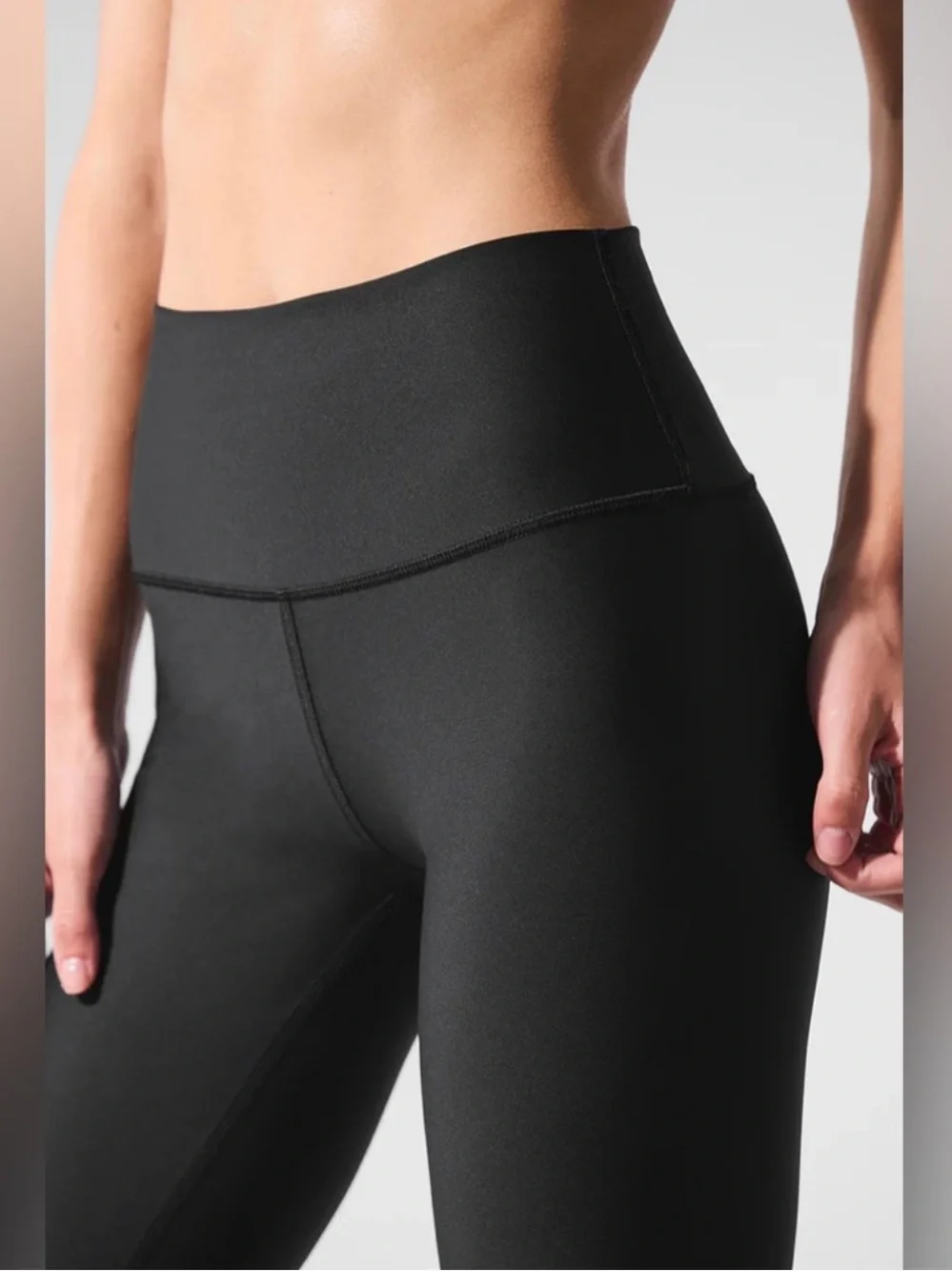 ALO yoga airlift High-Waist Black Sculpting Women’s leggings (7/8 Length)